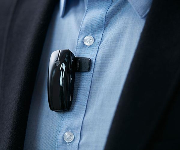 Multi Mic sulla camicia